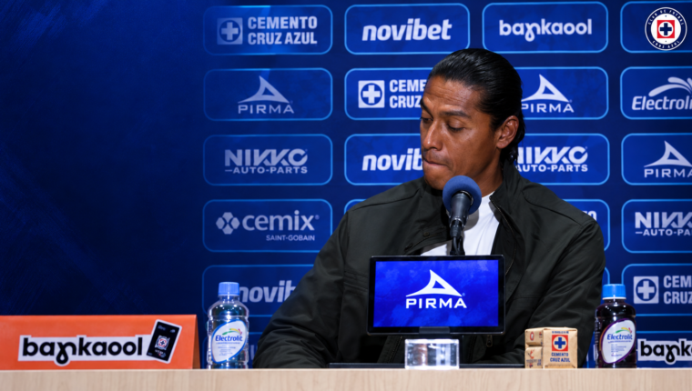Joel Huiqui durante la conferencia posterior al empate entre Cruz Azul y Toluca